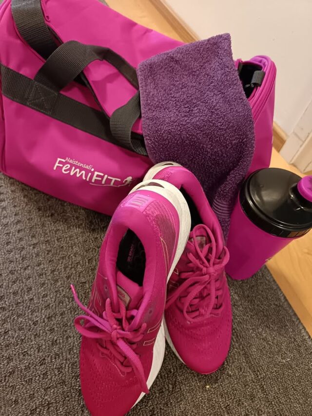 💥 HUHTIKUUN KÄYNTIHAASTE ON ALKANUT 💥⭐ TAVOITE: 10 SALIKÄYNTIÄ HUHTIKUUN AIKANA ⭐Tämä on täydellinen tilaisuus nostaa kuntosi uudelle tasolle ja löytää Säännöllinen treenirytmi. Jokainen hikipisara vie sinua kohti parempaa oloa ja  huikeaa palkintoa!🎁 MITÄ VOIT VOITTAA?
Kaikkien haasteen suorittaneiden ( 10 käyntiä) kesken arvomme : 👉 2 KK ILMAISTA TREENIAIKAA 👍😊Miksi osallistua?
- kuntosi nousee
- rutiini palkitsee
- huippuarvonta💪 OLETHAN MUKANA?
Ota haaste vastaan heti tänään.Tehdään tästä huhtikuusta kevään tehokkain kuukausi!
Nähdäänkö sinut tänään salilla?#femifit #käyntihaaste #huhtikuu #kuntonousee